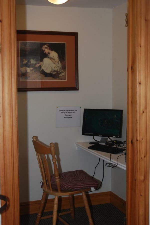 פרום Shining Waters Country Inn מראה חיצוני תמונה